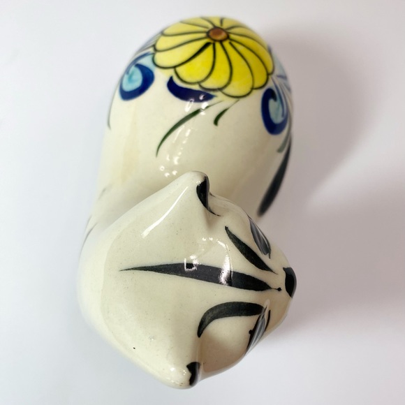 Ceramic hand painted cat - Picture 6 of 11